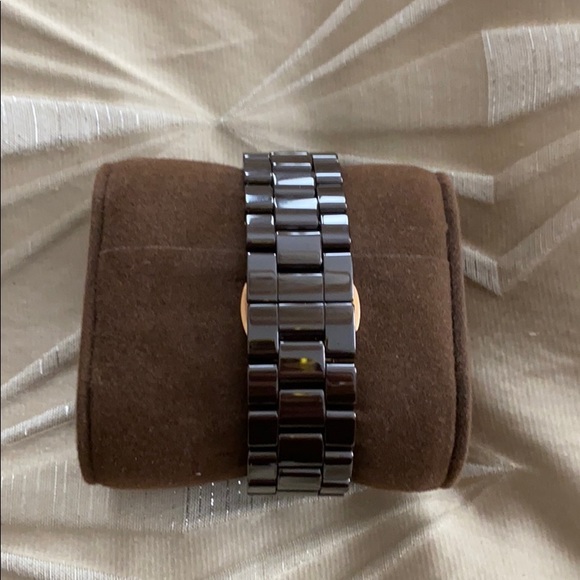 Michael Kors watch - Picture 3 of 3